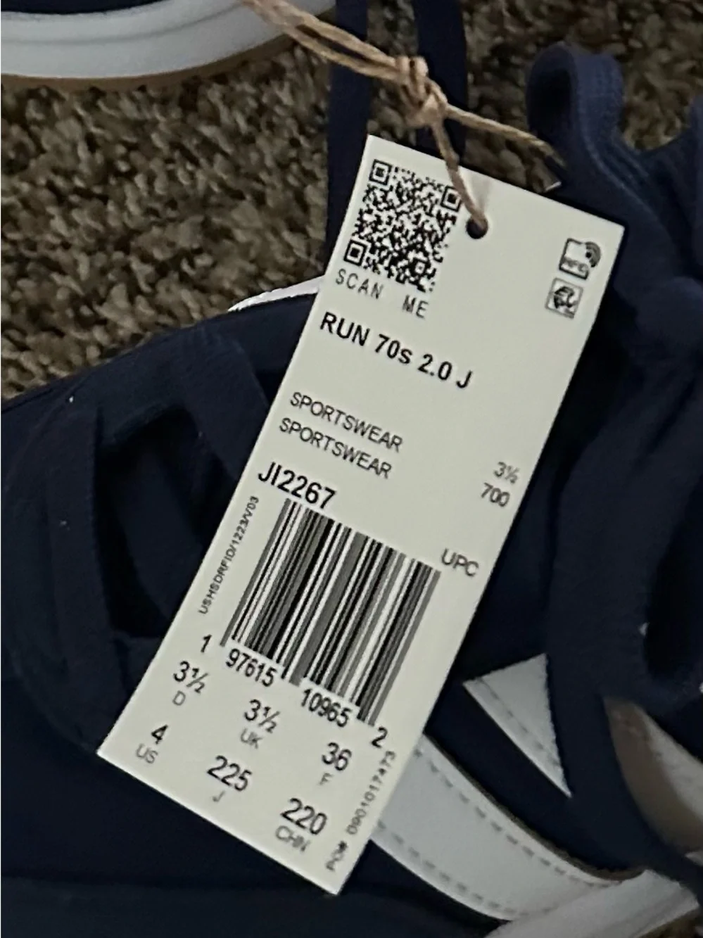 adidas Navy & White Run 70s 2.0 Low-Top Sneakers